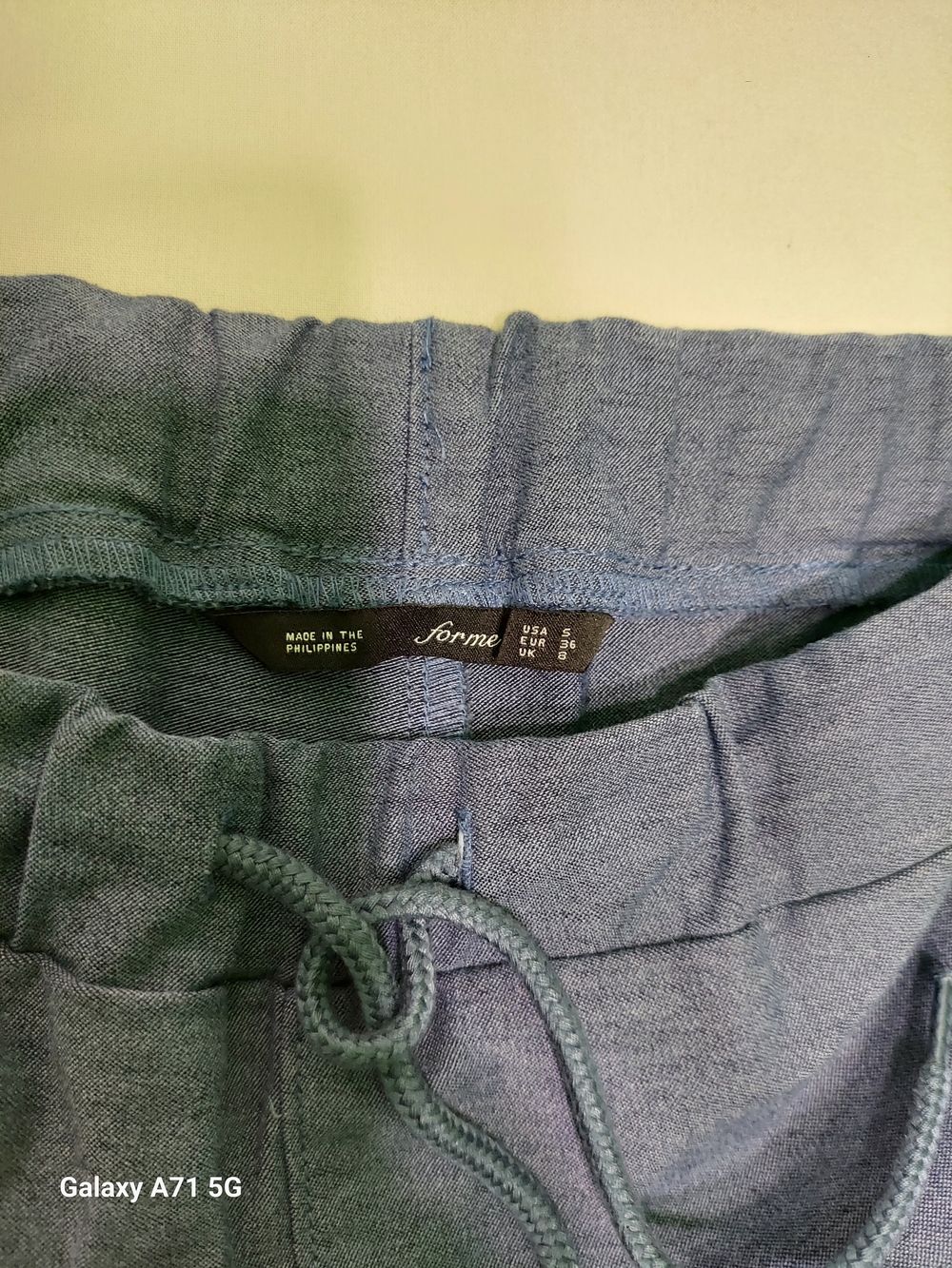 Blue Drawstring Capri Pants - Picture 3 of 11